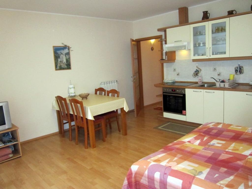 Apartments Tomisic Копер Екстериор снимка